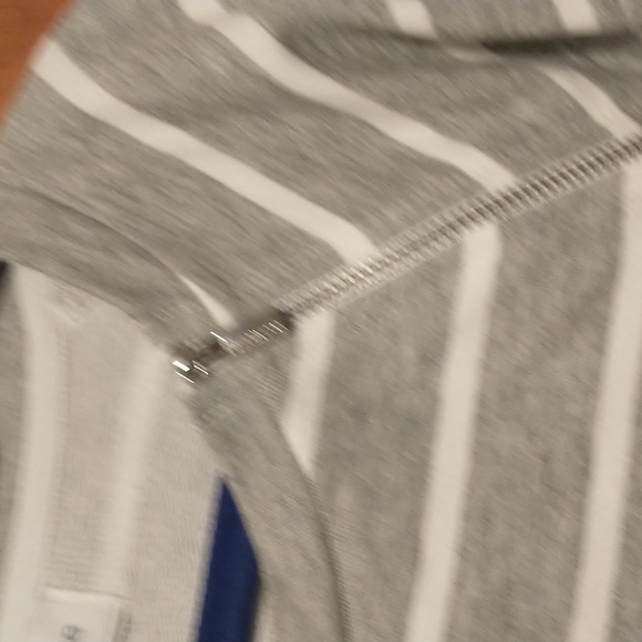 Liz Claiborne woman's size S cotton soft long sleeve pullover NWT - Picture 9 of 11